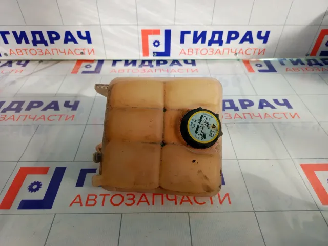 Бачок расширительный Ford Focus 8V618K218AE