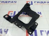 Кронштейн крепления аккумулятора (АКБ) Ford Focus AV61R6K034AB