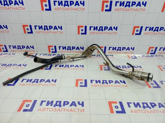 Горловина топливного бака Ford Focus