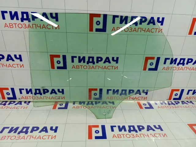 Стекло двери заднее левое Ford Focus 1706322