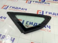 Стекло кузовное глухое (форточка) левое Ford Focus 1786436