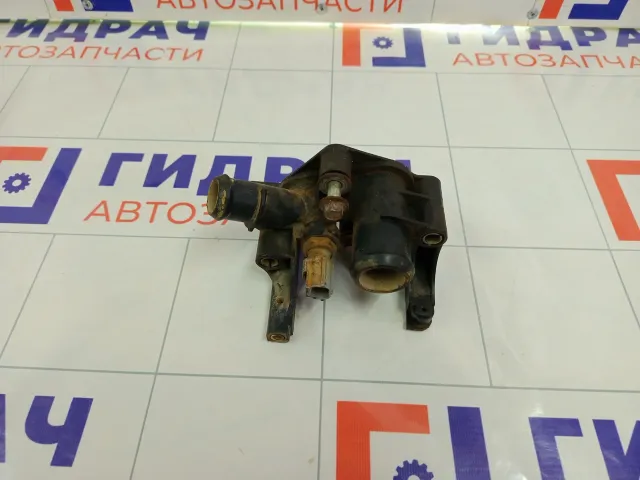 Корпус термостата Ford Focus 1531004