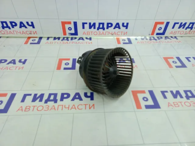 Моторчик отопителя (печки) Ford Focus AV6N18456