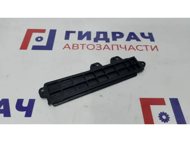 Крышка салонного фильтра Ford Focus 2 1329688.