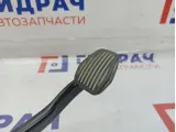 Педаль тормоза Ford Focus 2 1735358. Потертость.