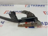 Педаль тормоза Ford Focus 2 1735358. Потертость.