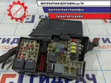 Блок предохранителей Ford Focus 2 1342985. Дефект корпуса.