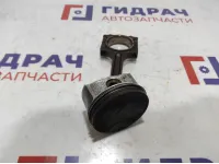 Поршень с шатуном Ford Focus 2 .