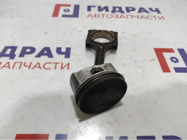 Поршень с шатуном Ford Focus 2 .