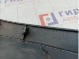 Накладка торпедо левая Ford Focus 2 1353298. Царапина.