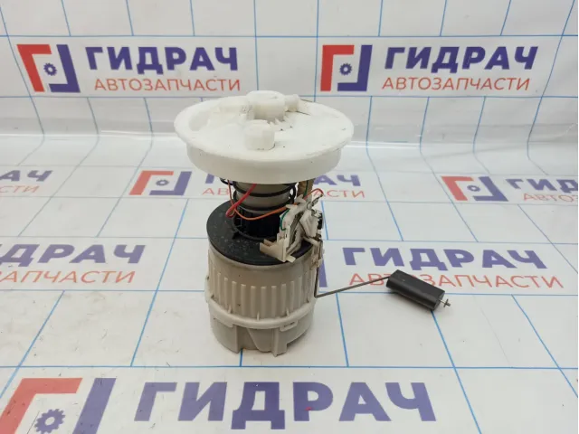 Насос топливный Ford Focus 2 .