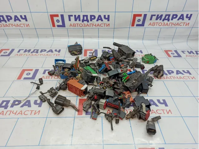 Фишка (разъем) Ford Focus 2 .