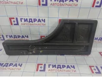 Ящик для инструментов Ford Focus 2 4M51F11168AC. Правый.