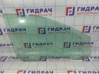 Стекло двери передней правой Ford Focus 2 1342622.