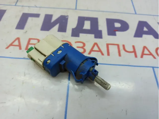 Датчик включения стопсигнала Ford Focus 2 4832219.