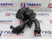 Резонатор воздушного фильтра Ford Focus 2 1336635