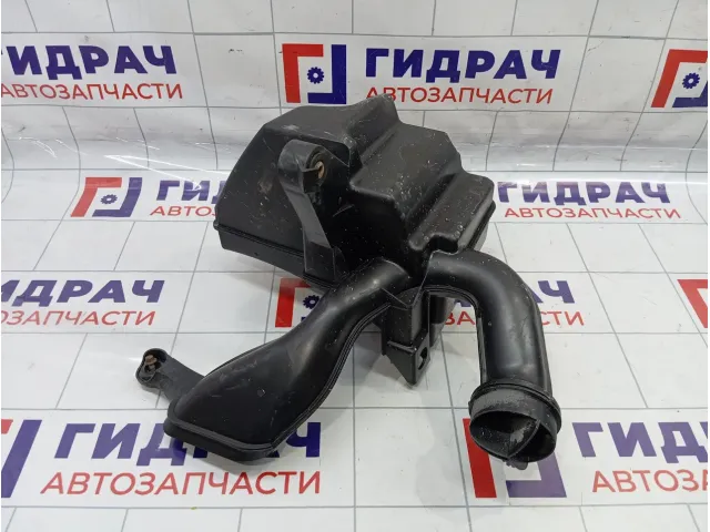 Резонатор воздушного фильтра Ford Focus 2 1336635