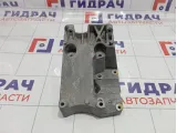 Кронштейн кондиционера Ford Focus 2 1715451