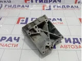 Кронштейн кондиционера Ford Focus 2 1715451