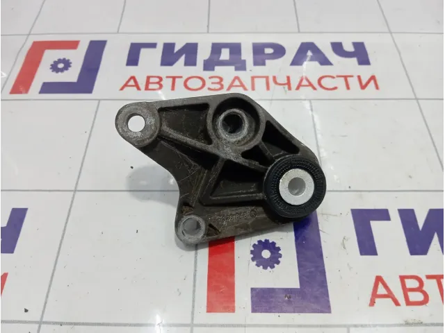 Кронштейн опоры КПП Ford Focus 2 1322569