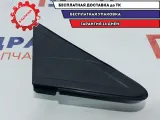 Накладка зеркала правого Ford Focus 2 1683639. Царапина.