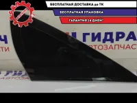 Стекло кузовное глухое правое Ford Focus 2 1360766.