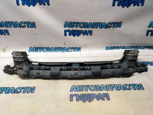 Усилитель переднего бампера Ford Focus 2 8M5117E778AE Отличное состояние