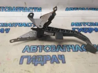 Педаль сцепления Ford Focus 2 4M517B633AS Отличное состояние