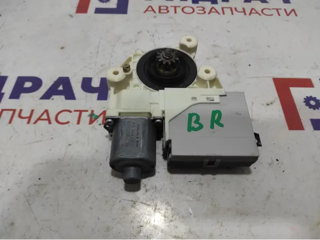 Моторчик стеклоподъемника задний правый Ford Focus 2 1776006.