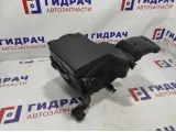 Корпус воздушного фильтра Ford Focus 2 1908589. Дефект.