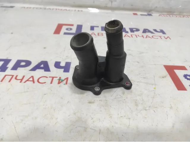 Крышка термостата Ford Focus 2 1707050.