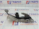 Педаль тормоза Ford Focus 2 1735358. Потертость.