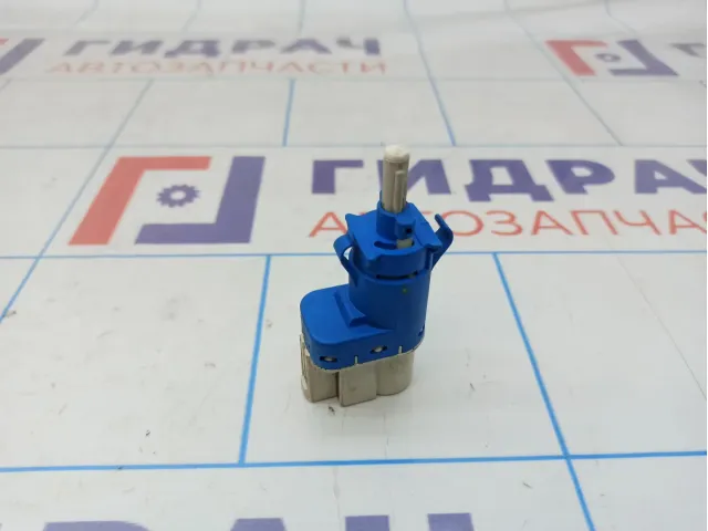 Датчик включения стопсигнала Ford Focus 2 4832219.