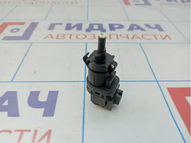 Датчик включения стопсигнала Ford Focus 2 4832217.