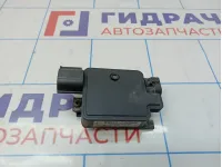 Блок управления вентилятором Ford Focus 2 940002904.