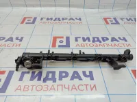 Рейка топливная Ford Focus 2 1698074.