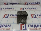 Кронштейн кондиционера Ford Focus 2 1715451