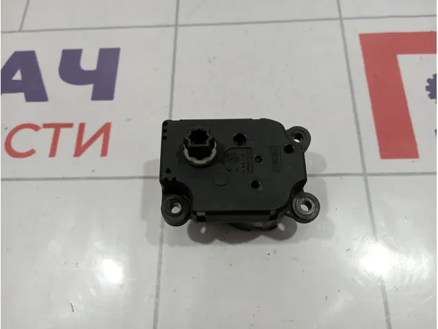 Моторчик заслонки отопителя Ford Focus 2 1786200