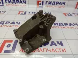 Кронштейн кондиционера Ford Focus 2 1715451