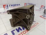 Кронштейн кондиционера Ford Focus 2 1715451