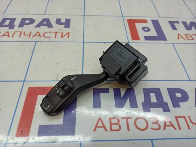 Переключатель поворотов подрулевой Ford Focus 2 1362588