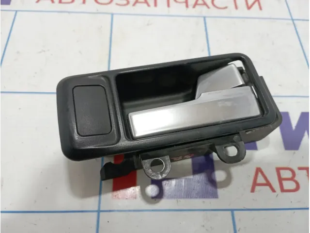 Ручка двери внутренняя правая Ford Focus 2 1470115