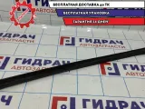 Накладка (уплотнитель) стекла переднего правого Ford Focus 2 1523453.