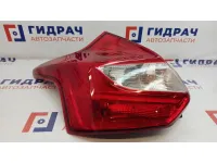 Фонарь задний левый Ford Focus 3 1825321.