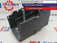 Крепление АКБ Ford Focus 3 1753501. Дефект.