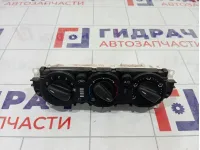 Блок управления отопителем Ford Focus 3 1896669