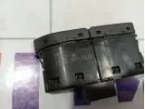 Кнопка обогрева заднего стекла Ford Focus 3 1813933