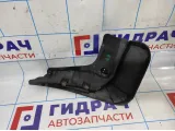Брызговик задний правый Ford Focus 3 1824105. Дефект.