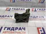 Кронштейн кондиционера Ford Focus 3 1715451