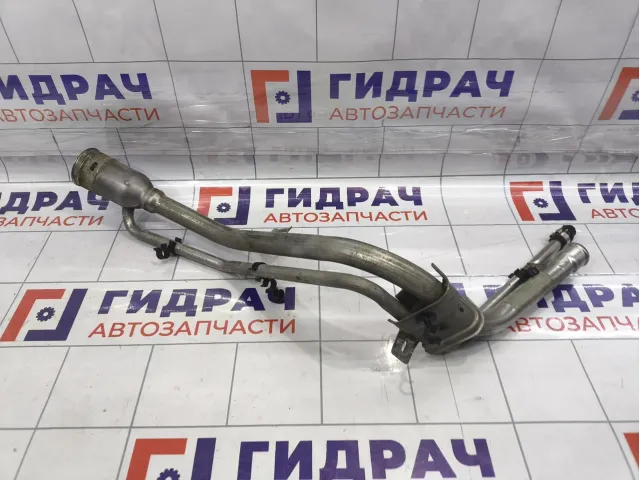 Горловина топливного бака Ford Focus 3 2308057
